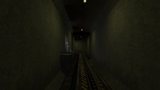 Half-Life: Ein Wachmann klopft an eine Tür, als die Einschienenbahn vorbeifährt.