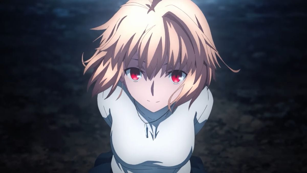 Tsukihime - кусок синего стекла в виде луны - здесь, чтобы задать тон перед его всемирным запуском.