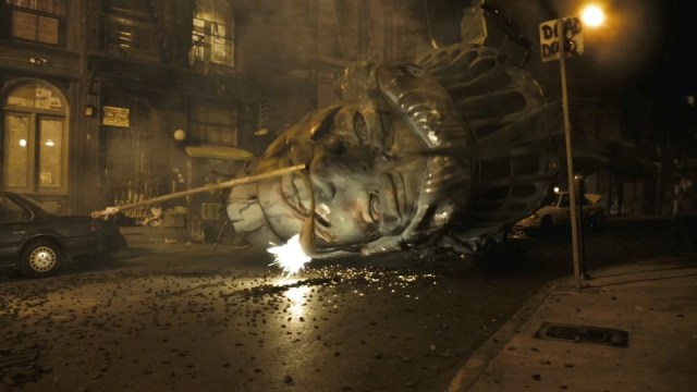 The statue of liberty's severed head in Cloverfield