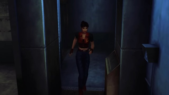 Resident Evil Code Veronica: Claire Redfield running through a dark corridor.