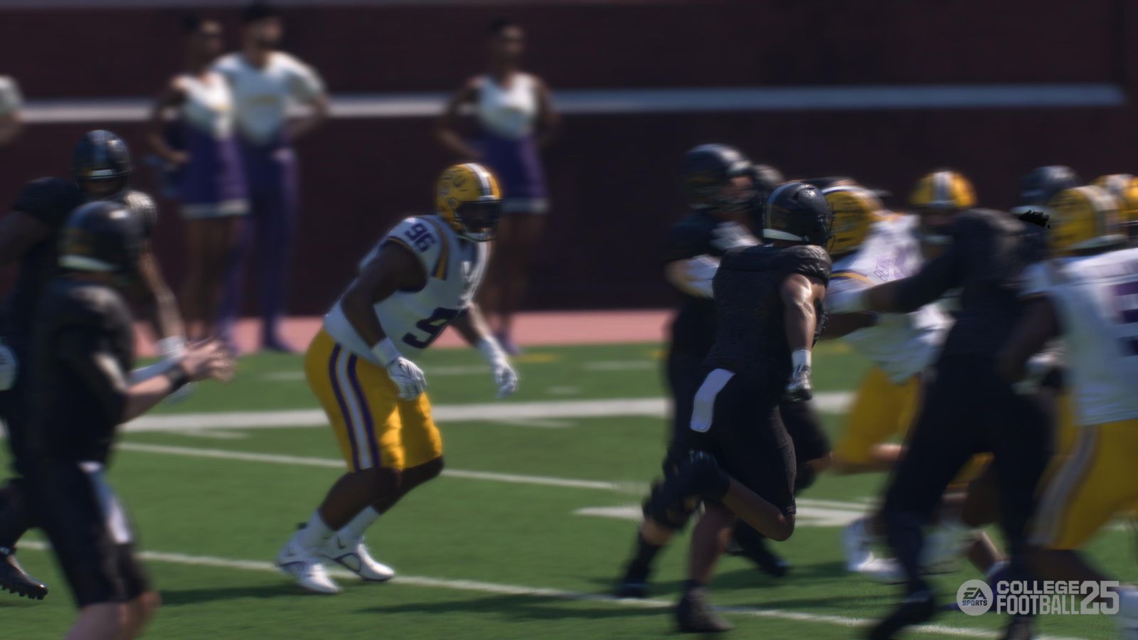 How to juke in College Football 25