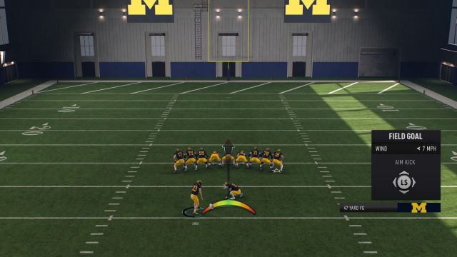 How to kick in College Football 25