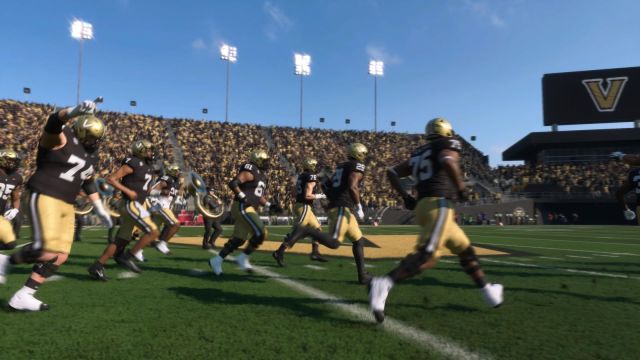 Как перехватить в College Football 25