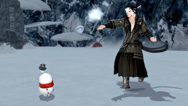 Hoary the Snowman tipping his hat in Final Fantasy XIV