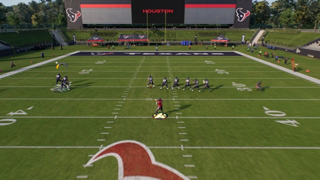 How to throw a lob pass in Madden NFL 25