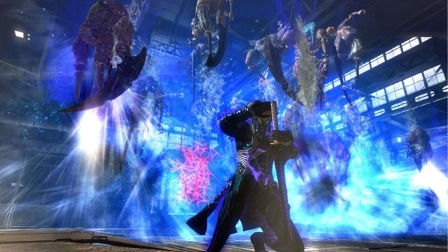 Vergil cuts down a bunch of enemies in Devil May Cry 4: Special Edition