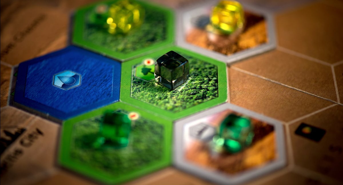 The 13 Best Engine Building Board Games of All Time, Ranked