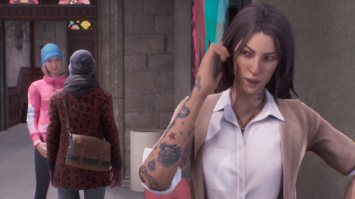 Should you answer Loretta's questions in Life is Strange: Double Exposure?