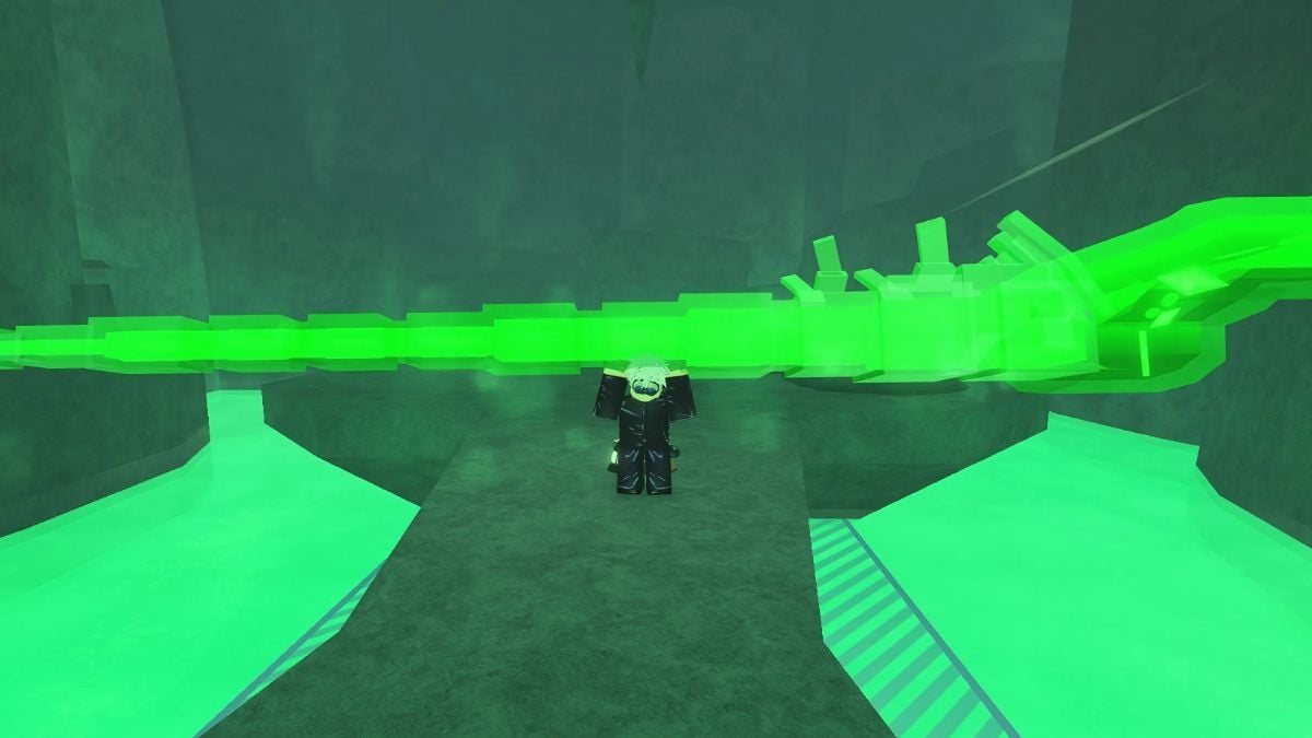 Player holding a Ghastly Spectral Serpent in Fisch Roblox experience