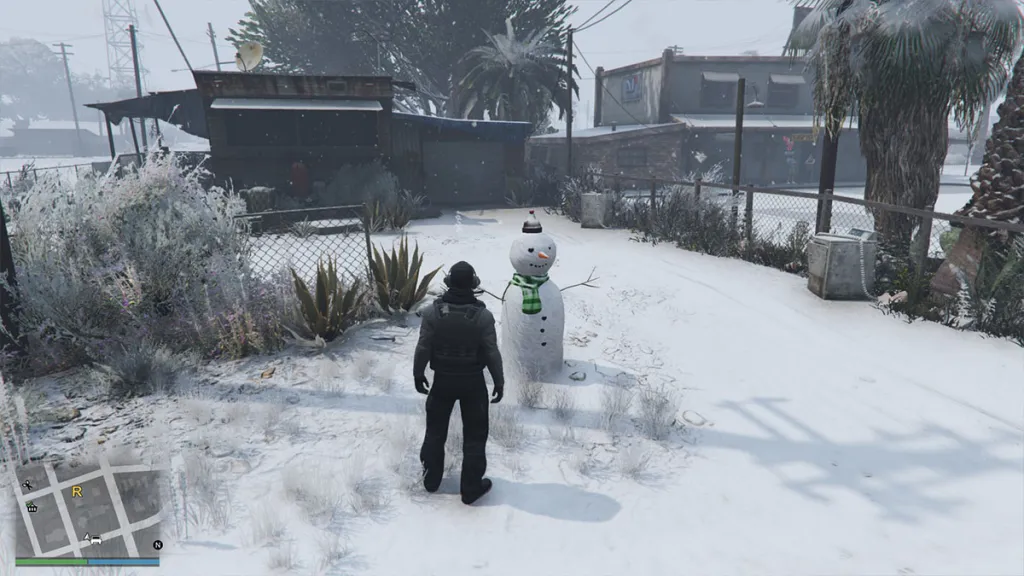 GTA Online Snowman 6