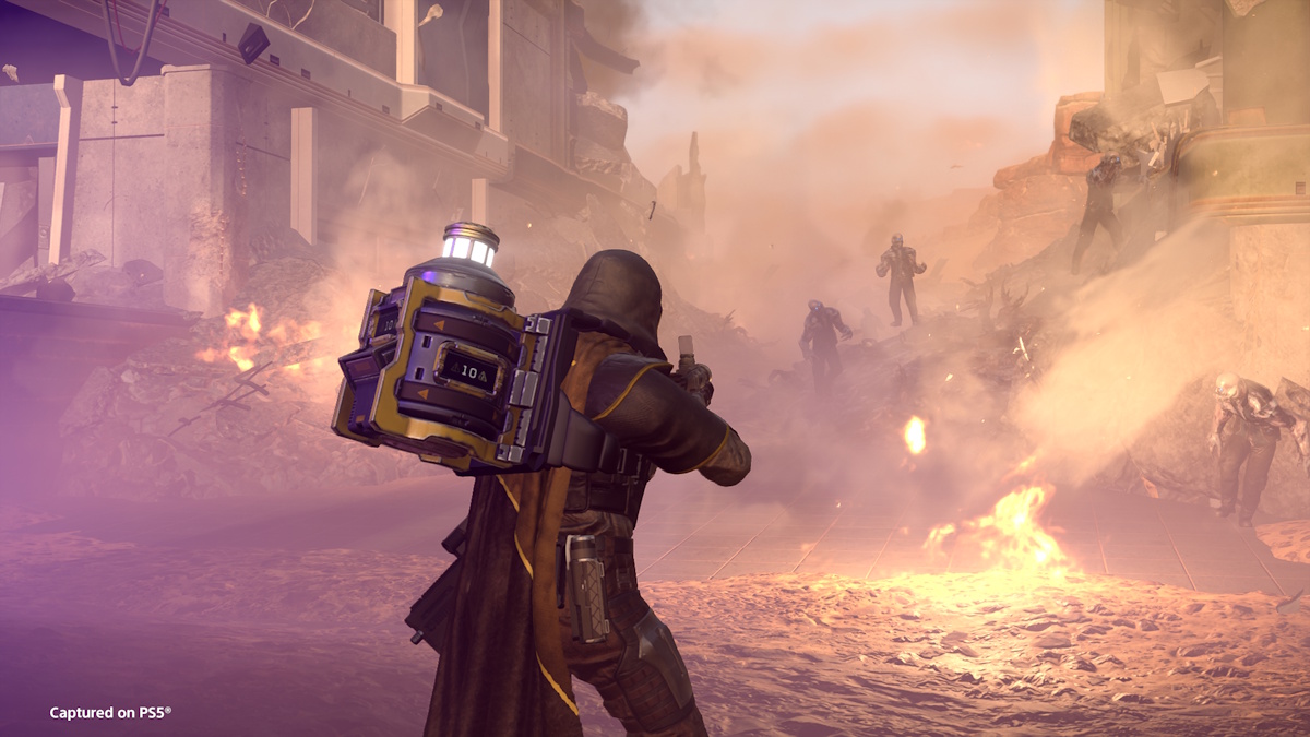 Helldivers 2 – Servants of Freedom Warbond lets you sacrifice yourself for democracy and take as many as you can with you