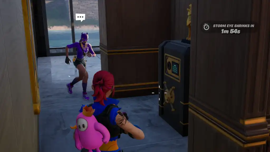 Fortnite Valentina opening Fletcher Kane's safe